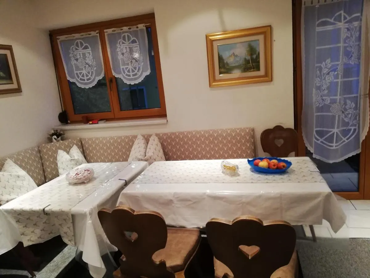 Haus Georg Apartment Innsbruck Homestay